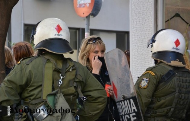 Χρήση χημικών και συμπλοκές στο πολιτικό γραφείο του Κυριάκου Μητσοτάκη