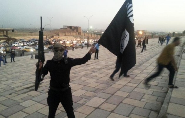 Ισλαμικό Κράτος: Αποκεφάλισε τρεις και σταύρωσε 11 Σύρους (φωτογραφία)
