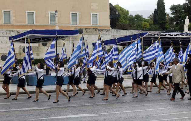 Αθήνα: ποιοι δρόμοι κλείνουν την Τρίτη για την παρέλαση