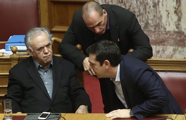 Το κυβερνητικό συμβούλιο επιβεβαιώνει το “τέλος το μνημόνιο και η τρόικα”