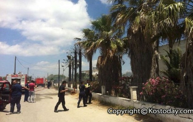 Φωτιά σε ξενοδοχείο στην Κω όπου μένουν μετανάστες (φωτογραφίες – βίντεο)