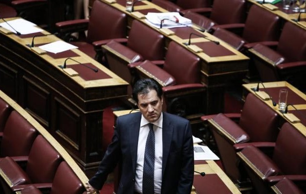 Χάος στη Ν.Δ. – Υποψήφιος και ο Άδωνις, έβγαλαν τα μαχαίρια για Παπαμιμίκο