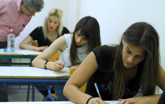 Ποιες αλλαγές θα γίνουν στον τρόπο διεξαγωγής των πανελλήνιων εξετάσεων