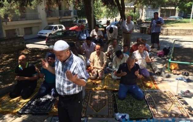 20 ακτιβιστές μουσουλμάνοι στήνουν σκηνικό θρησκευτικής έντασης στη Θεσσαλονίκη (βίντεο)