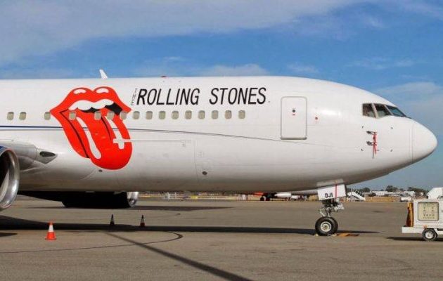 Το τζετ των Rolling Stones προσγειώθηκε ξαφνικά στη Σκιάθο