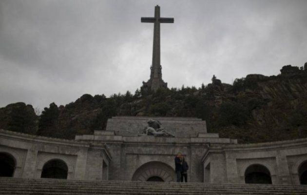 Σάντσεθ: Το μαυσωλείο του δικτάτορα Φράνκο δεν θα γίνει τόπος συμφιλίωσης