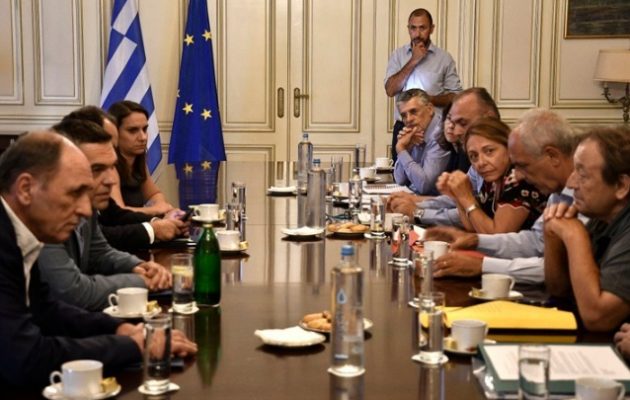 Τι είπε ο Τσίπρας στους πυρόπληκτους που συνάντησε στο Μαξίμου