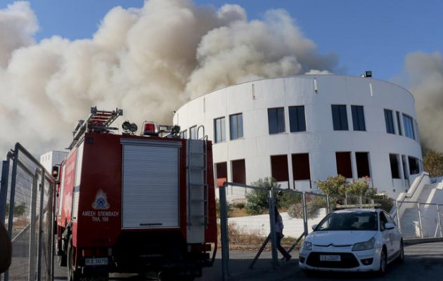 Έσβησε η φωτιά στο Πανεπιστήμιο Κρήτης  – Έρευνες για επικινδυνότητα του καπνού