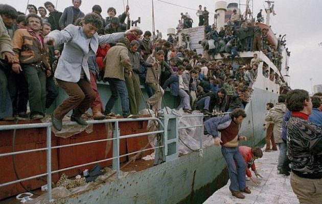 Η Αλβανία ερημώνει – Φεύγουν μετανάστες οι νέοι και μένουν πίσω οι ηλικιωμένοι