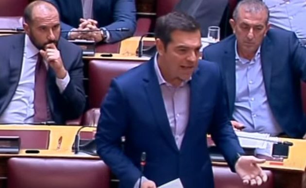 Τσίπρας σε Μητσοτάκη: Είστε έξω από το γράμμα του Συντάγματος