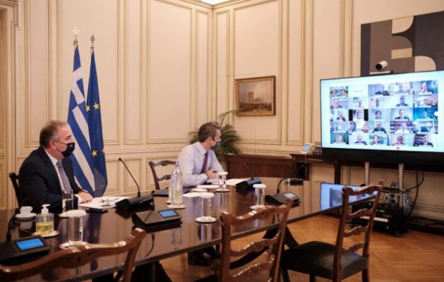 Μητσοτάκης σε βουλευτές ΝΔ: Να μην εφησυχάζετε λόγω των δημοσκοπήσεων