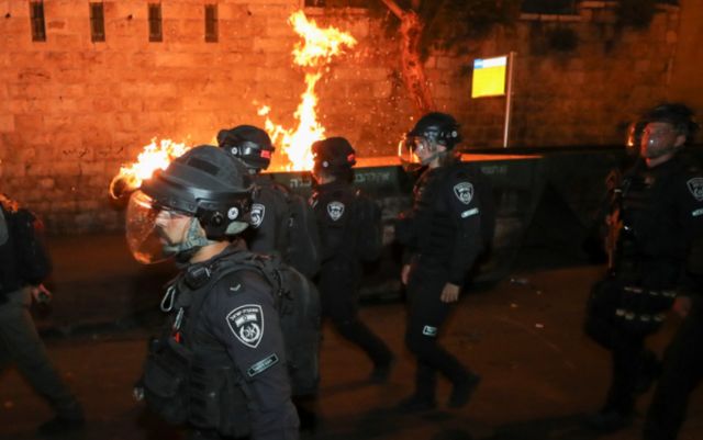 Κλιμακώνεται η ένταση στο Ισραήλ μεταξύ Παλαιστινίων και Ισραηλινών | Tribune.gr