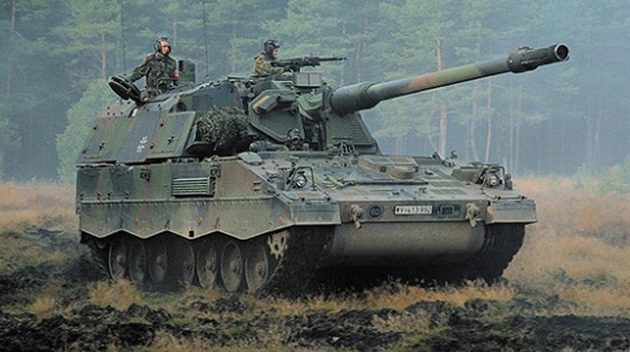 Τέσσερα Panzer howitzer 2000 στέλνει η Γερμανία στην Ουκρανία