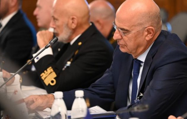 Νίκος Δένδιας: Η Ελλάδα θα παραμείνει στο πλευρό του ουκρανικού λαού για όσο απαιτηθεί