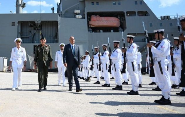 Νίκος Δένδιας: Συγκλονισμένη η Ελλάδα «από την επίθεση που δέχθηκε το φίλο κράτος του Ισραήλ και ιδίως ο άμαχος πληθυσμός του»