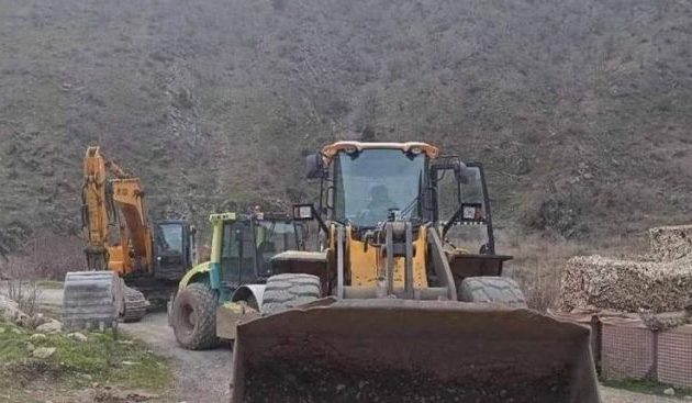 Οι Τούρκοι εισβολείς ανοίγουν δρόμους στο ιρακινό Κουρδιστάν για να «φτάνουν» τους αντάρτες