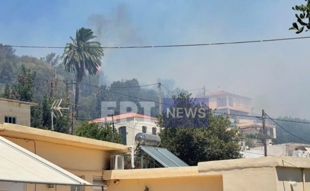 Πύρινη κόλαση στο Ρέθυμνο με την φωτιά να μπαίνει σε οικισμούς και να απειλεί σπίτια