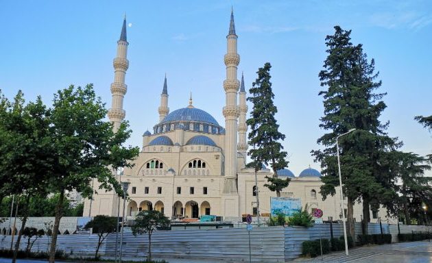 Αλβανία: Ασκούνται πιέσεις ώστε το Μεγάλο Τζαμί των Τιράνων να τεθεί υπό τον έλεγχο του Ερντογάν