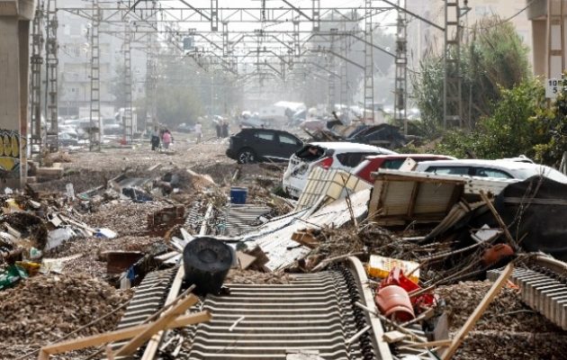 Ισπανία: 72 νεκροί από τις φονικές πλημμύρες στη Βαλένθια – Τριήμερο εθνικό πένθος