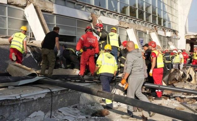 Σερβία: 14 νεκροί και 30 τραυματίες από κατάρρευση οροφής στον σιδηροδρομικό σταθμό του Νόβι Σαντ